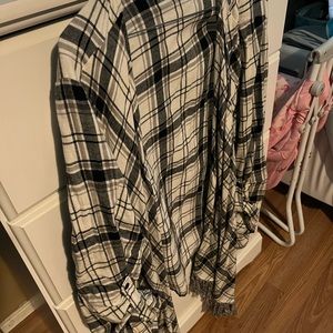 Torrid size 2 kimono plaid black and white